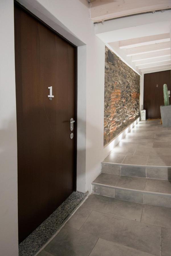 Larius Apartment Como Exterior photo